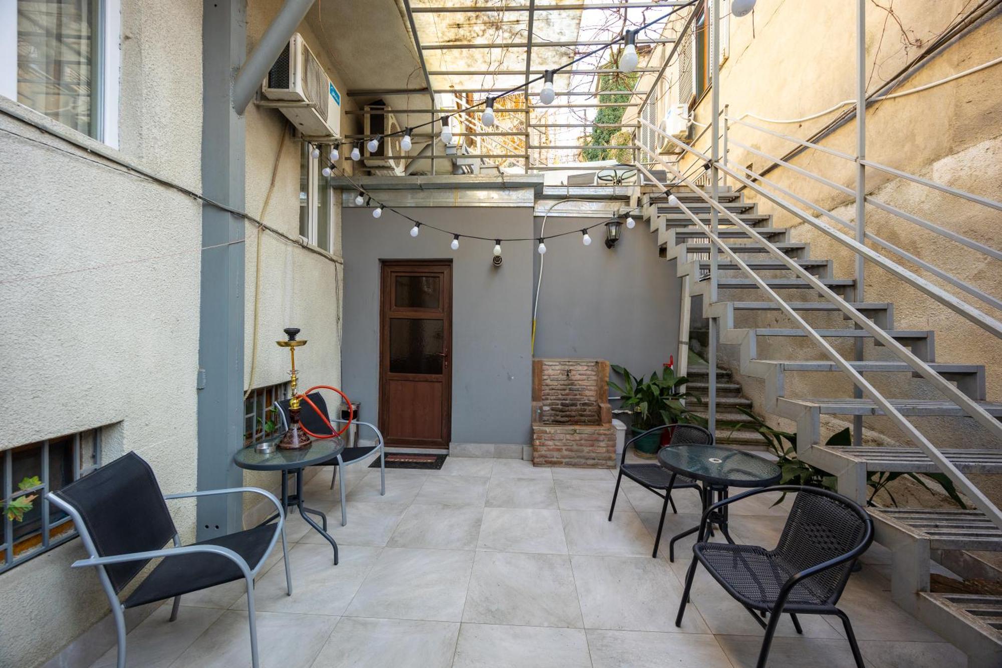 Rustaveli Two Bedroom Apartment With 5 Star Location Tbilisi Exterior foto